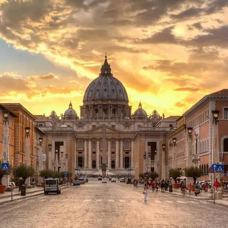Saint Peter House Germanico * Roma